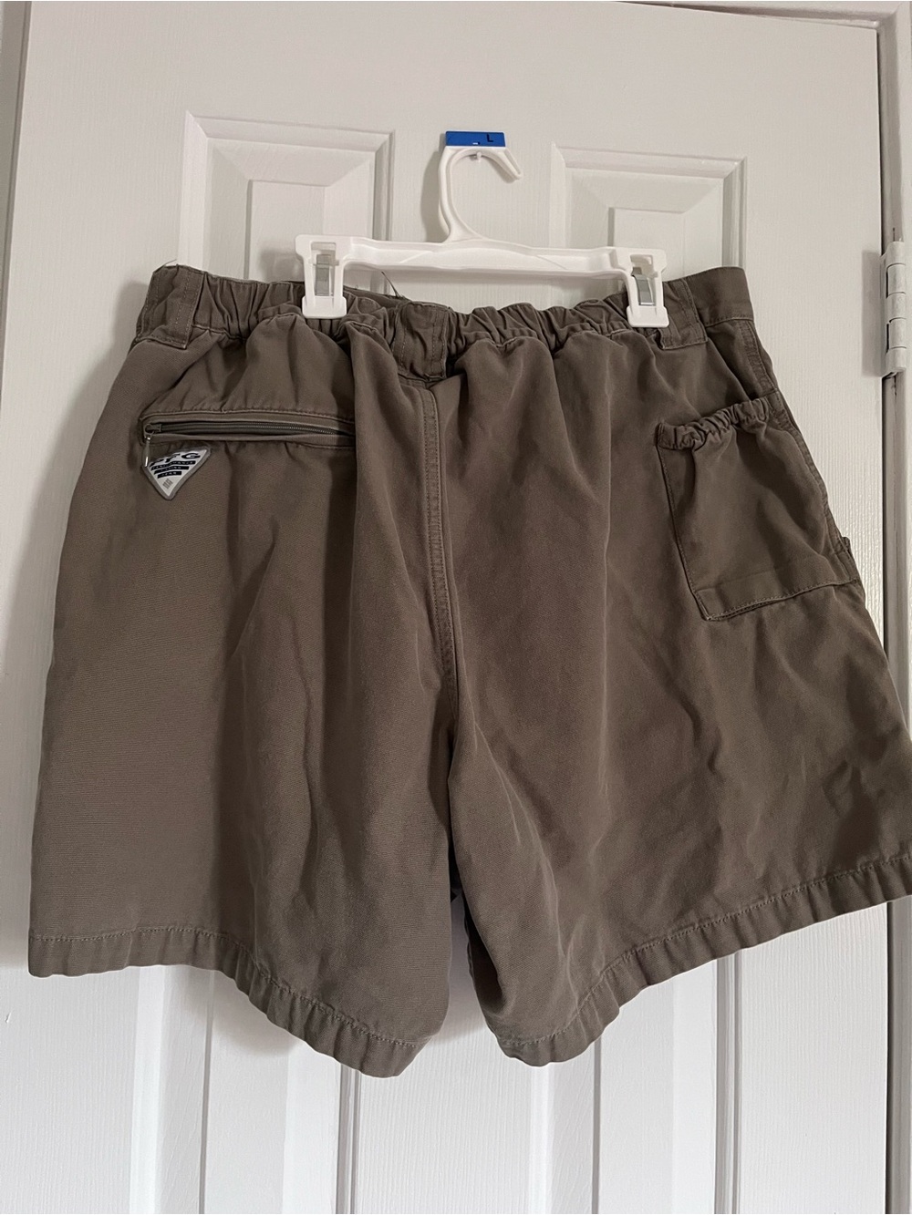 Columbia PFG Women's Olive Cargo Shorts Size L - Picture 2 of 7